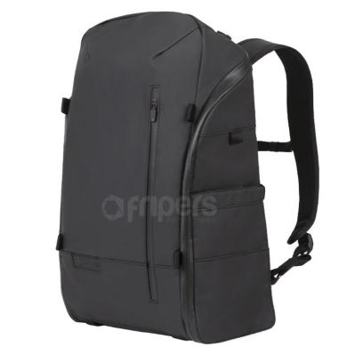 Camera Backpack Wandrd Veer 18 with inflatable camera insert